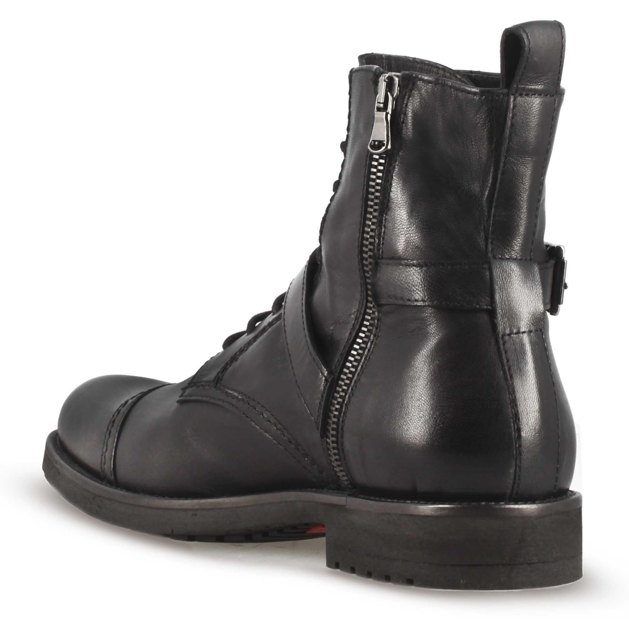 Anfibio da uomo in pelle colore nero e suola in gomma - Image 3
