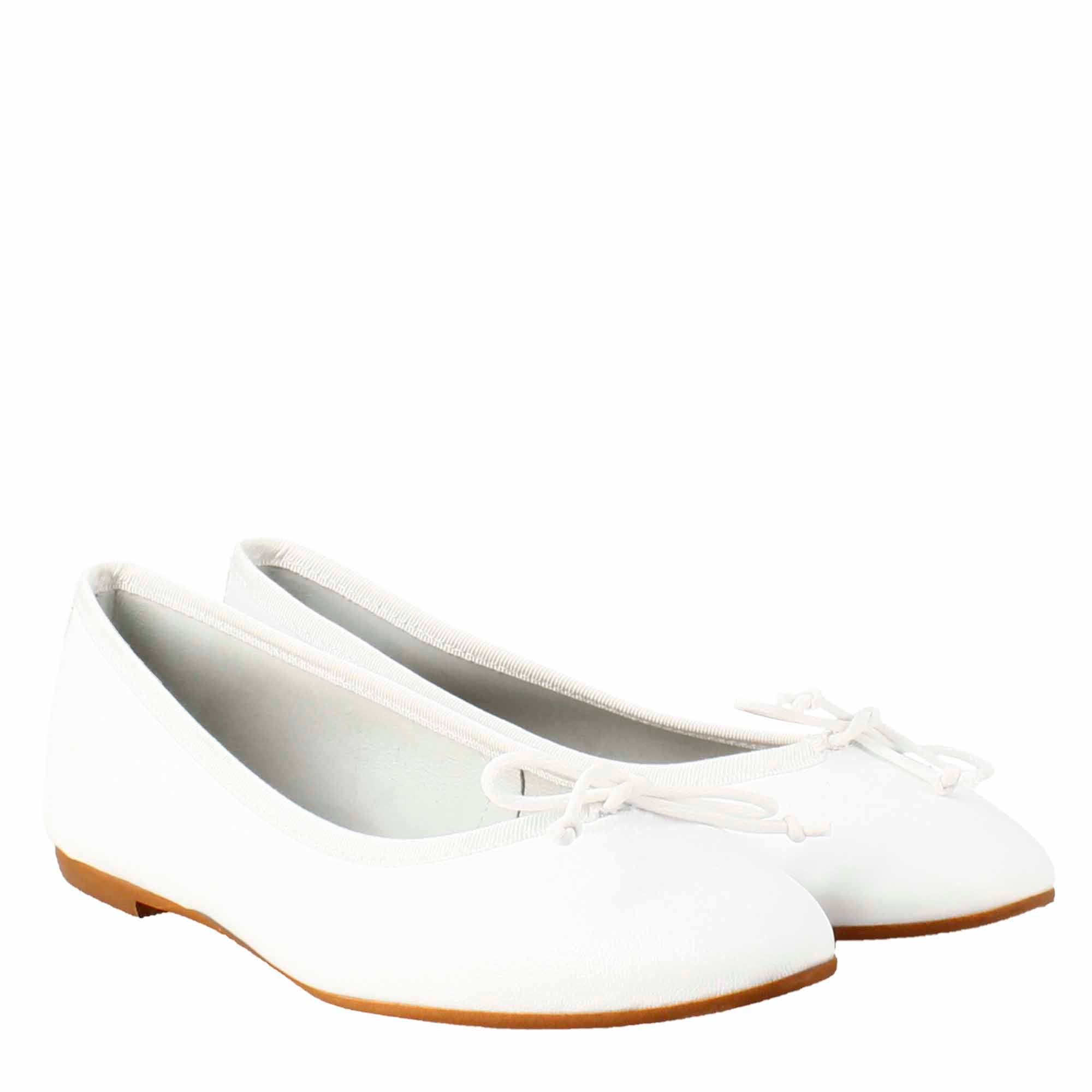 Ballerine leggere da donna color bianco in pelle liscia - Image 6