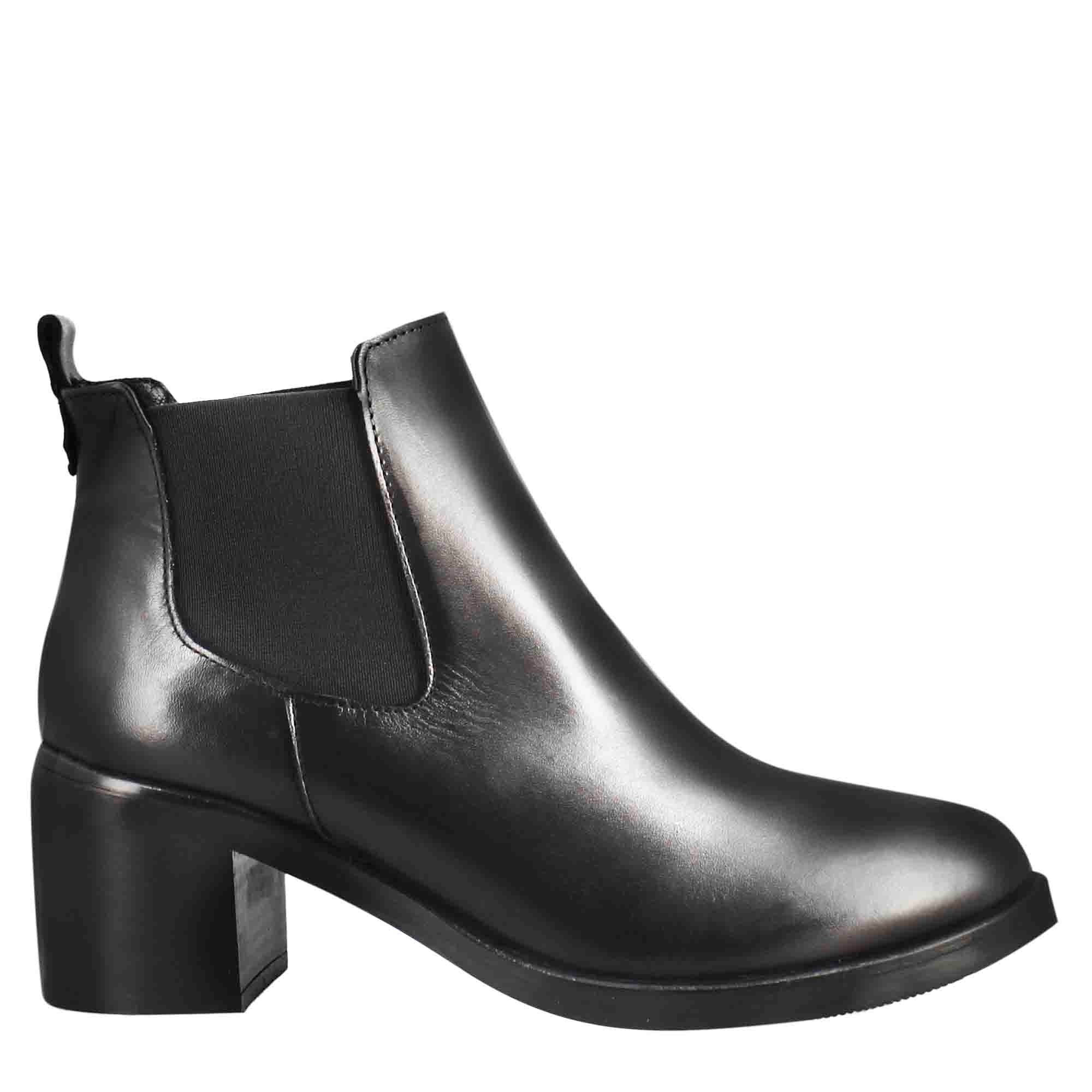Chelsea da donna liscio con tacco medio in pelle colore nero - Image 2