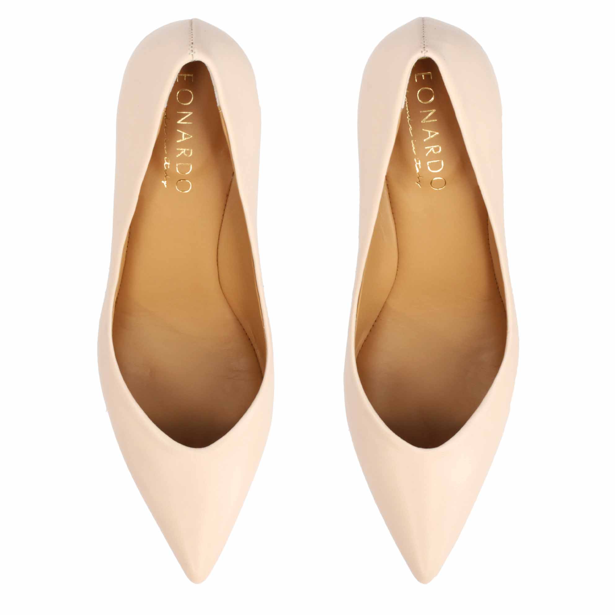 Décolleté beige da donna in pelle a punta e tacco medio - Image 2