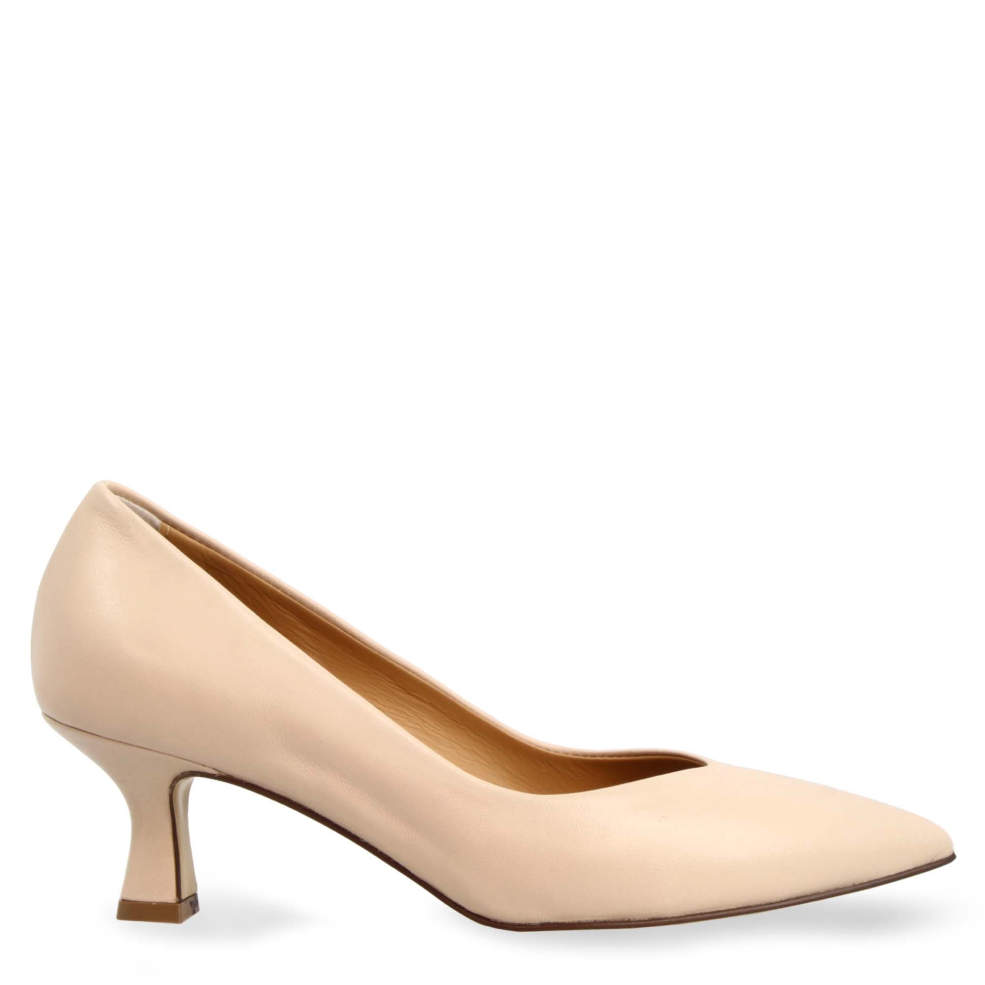 Décolleté beige da donna in pelle a punta e tacco medio - Image 3