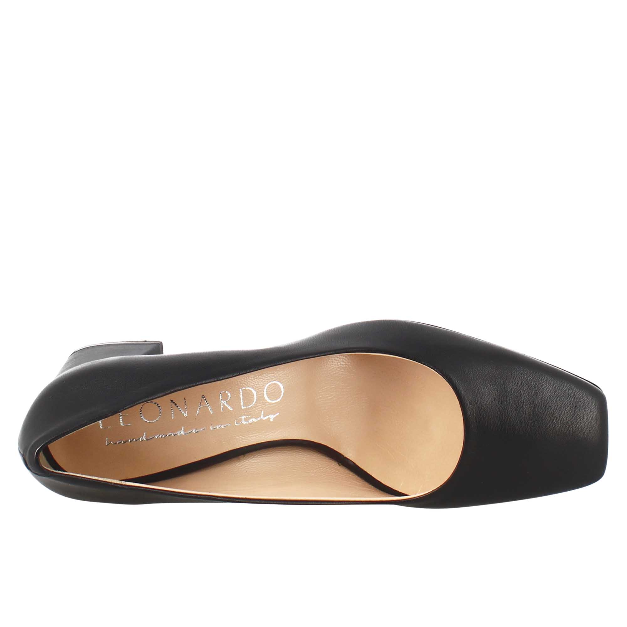 Décolleté da donna in pelle nero a punta squadrata - Image 5