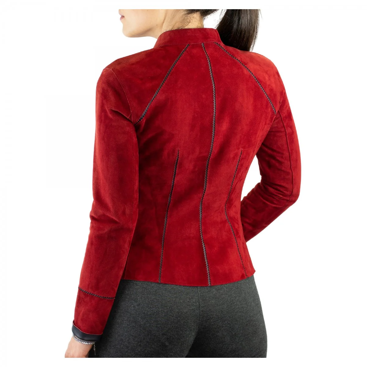 Giacca reversibile Astrid da donna fatta a mano in pelle di renna rossa e pelle di agnello nera - Image 3