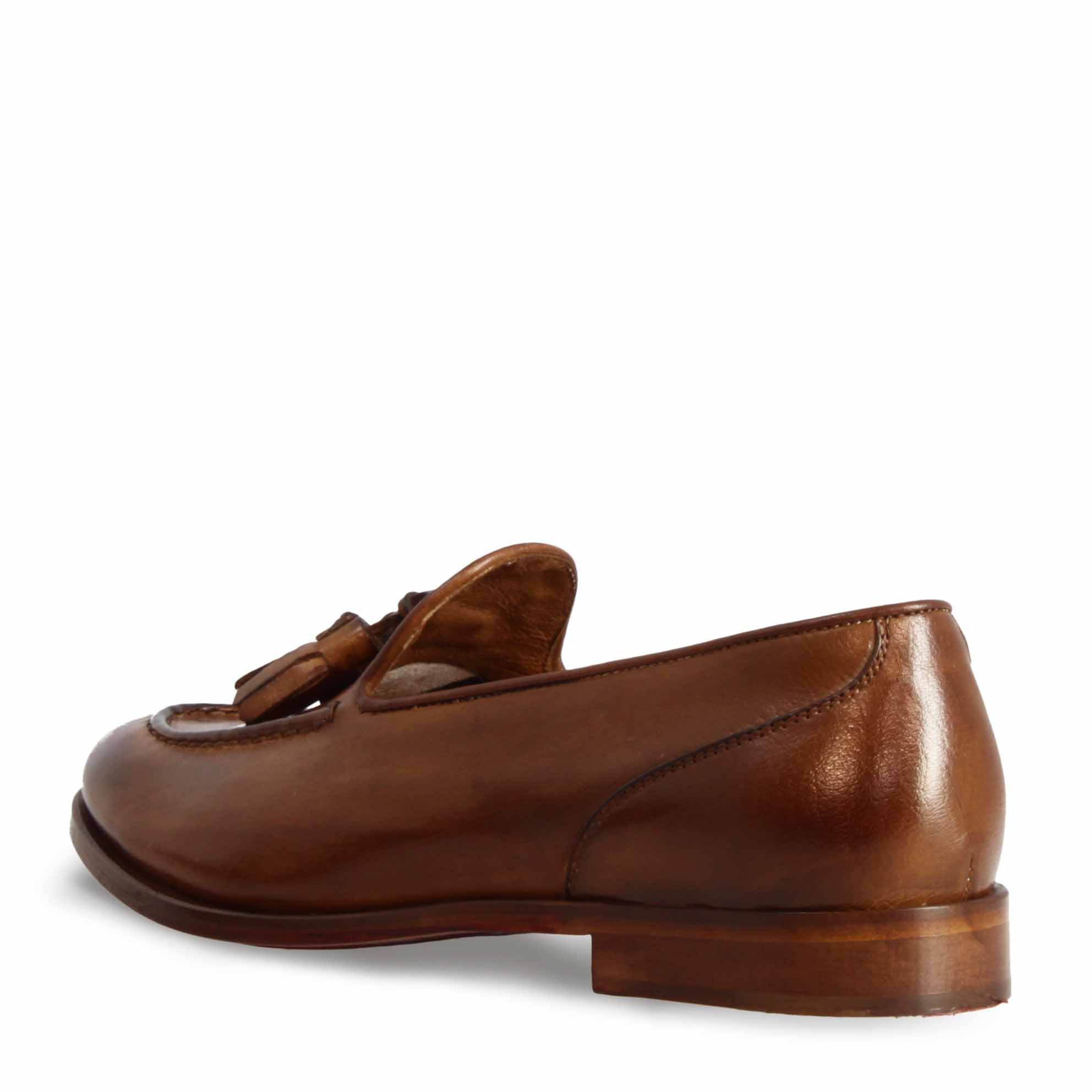 Mocassini da donna artigianali in pelle marrone con nappine - Image 4