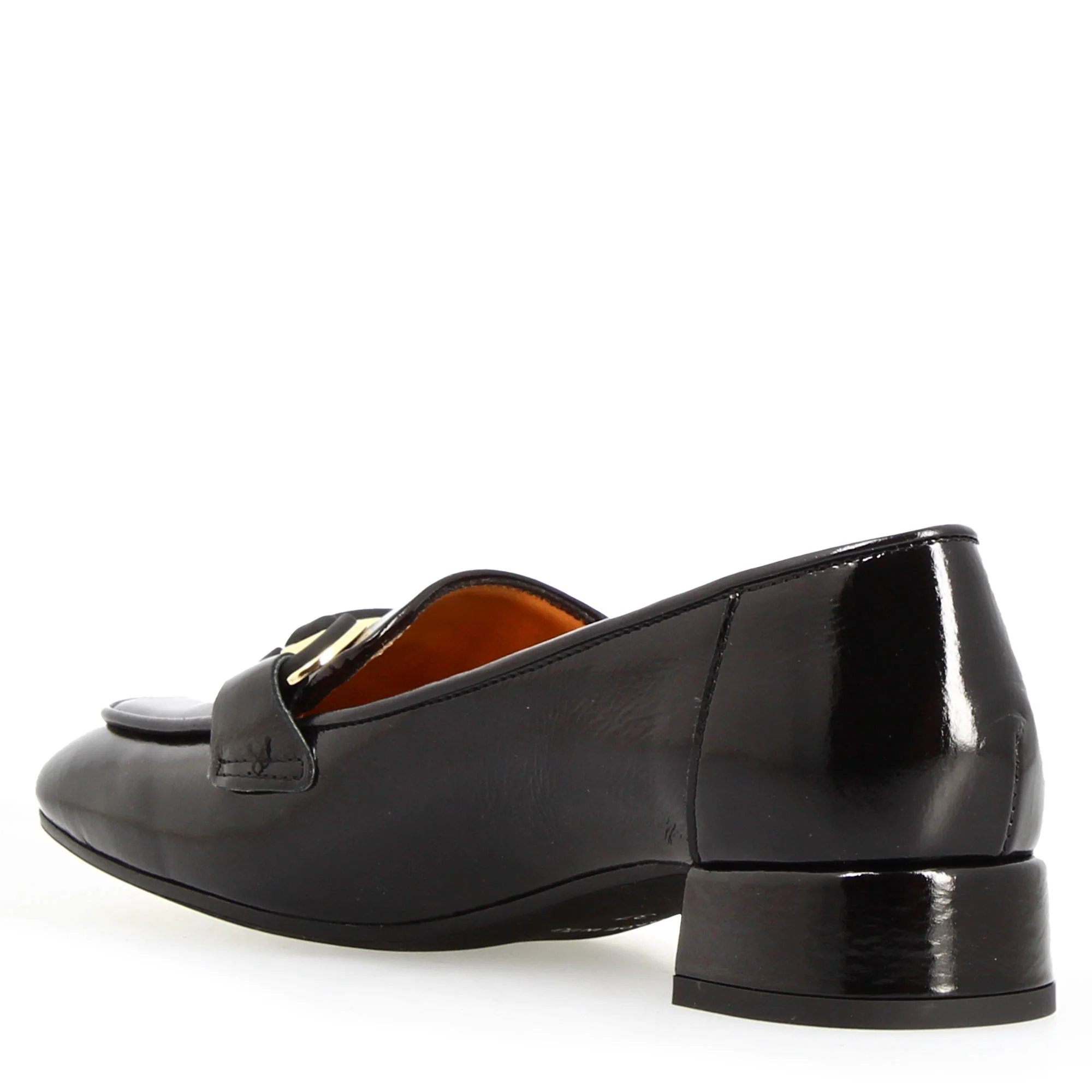 Mocassino artigianale da donna in pelle lucida colore nero - Image 4