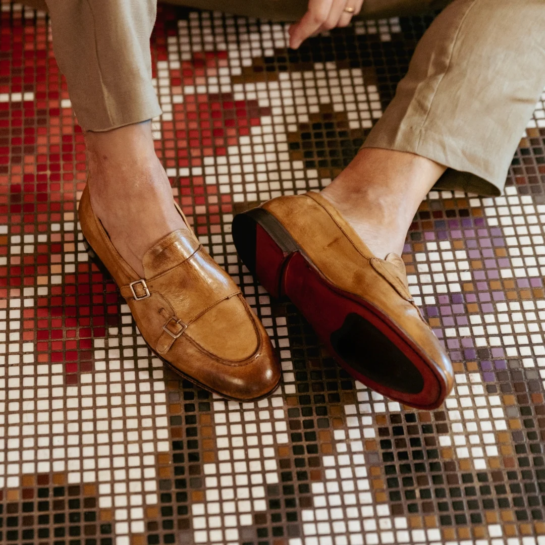 Mocassino artigianale marrone da uomo con doppia fibbia - Image 4