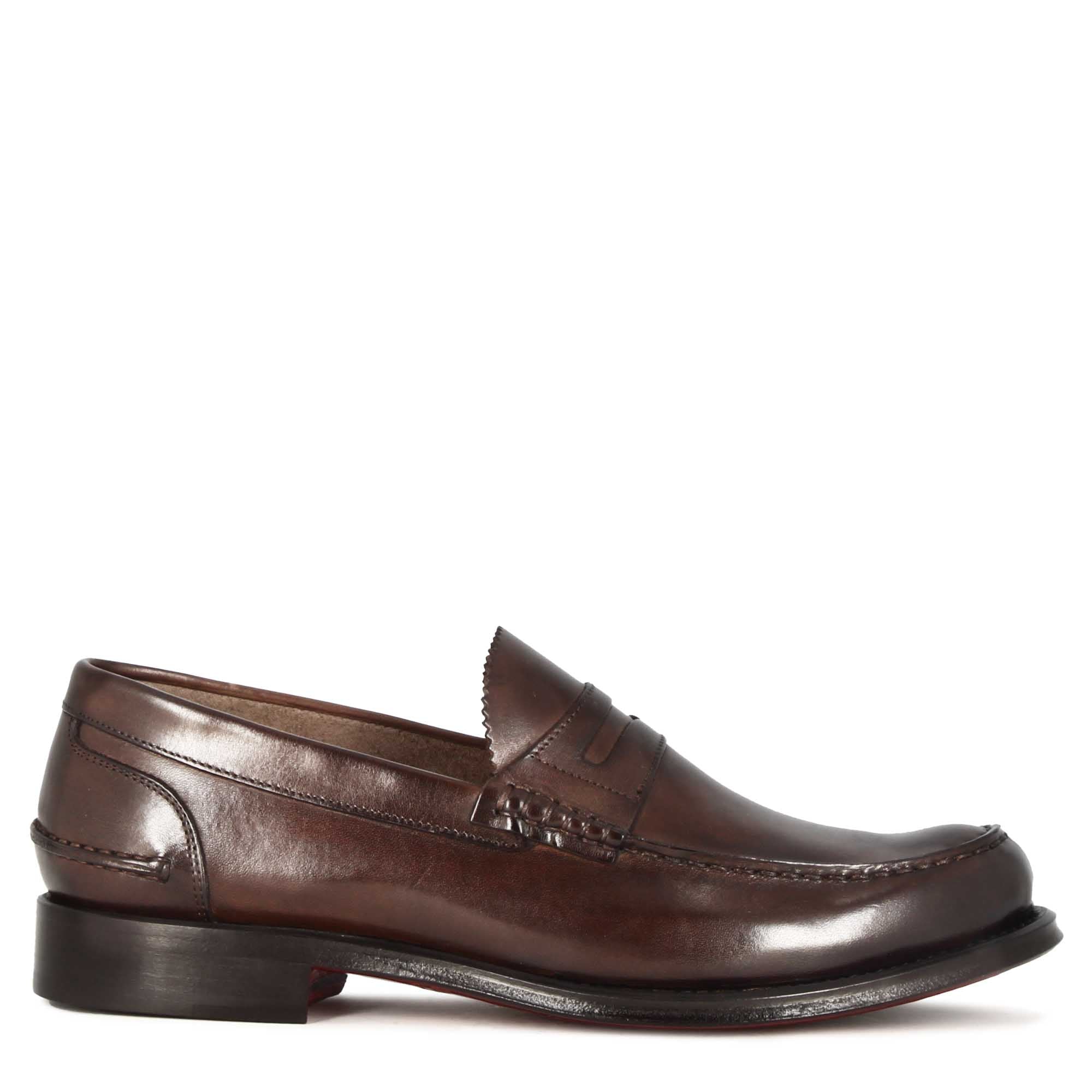 Mocassino college con bocca di leone da uomo in pelle colore marrone scuro - Image 3