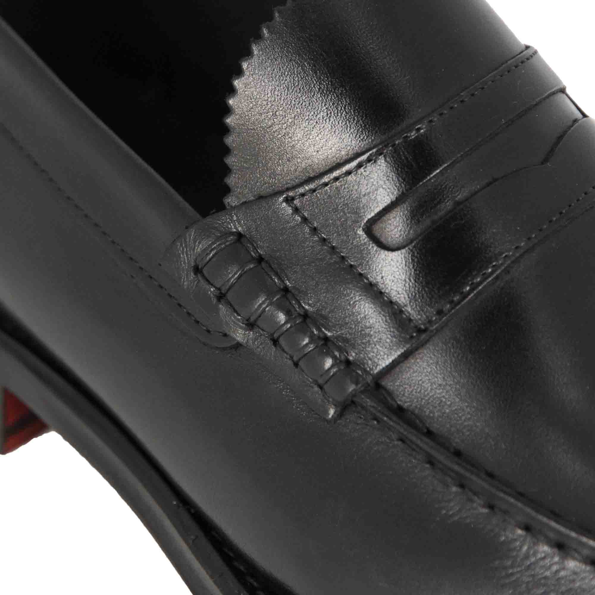 Mocassino college con bocca di leone da uomo in pelle colore nero - Image 3