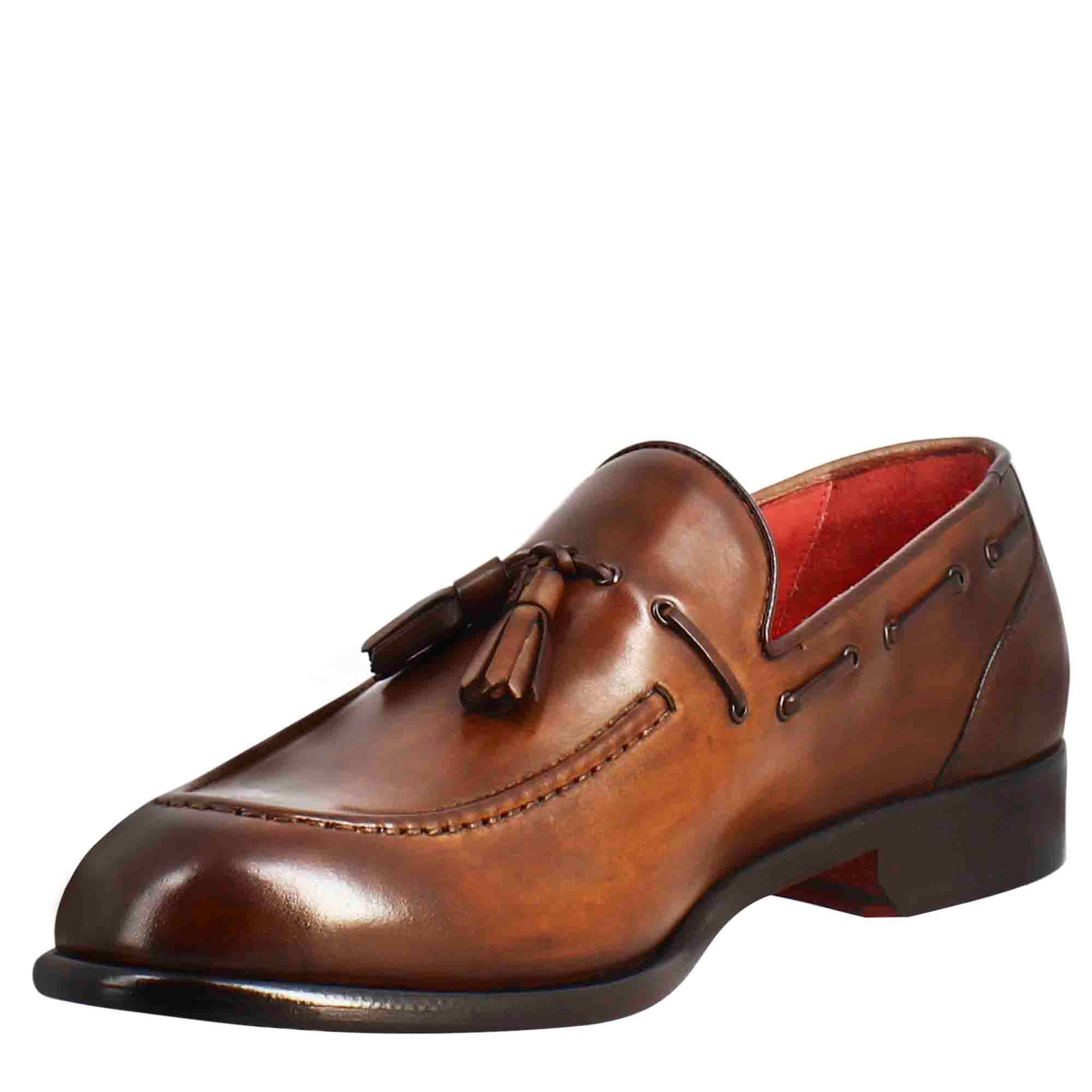 Mocassino con nappine da uomo in pelle colore marrone chiaro - Image 4