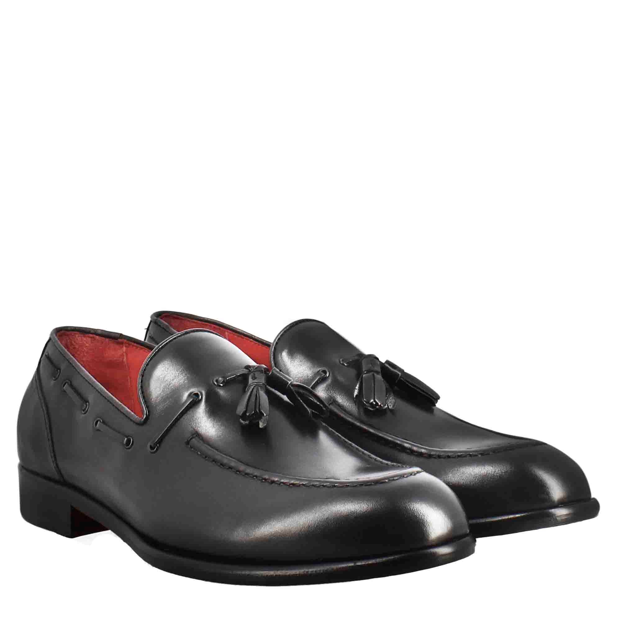 Mocassino con nappine da uomo in pelle colore nero - Image 6