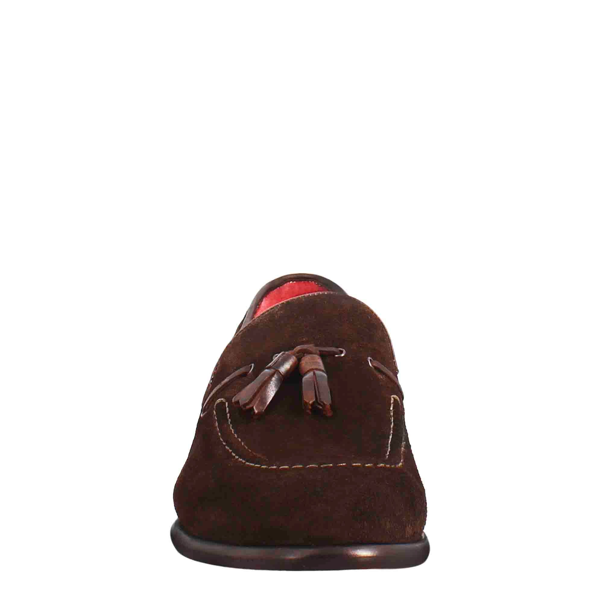 Mocassino con nappine da uomo in pelle scamosciata colore marrone scuro - Image 3
