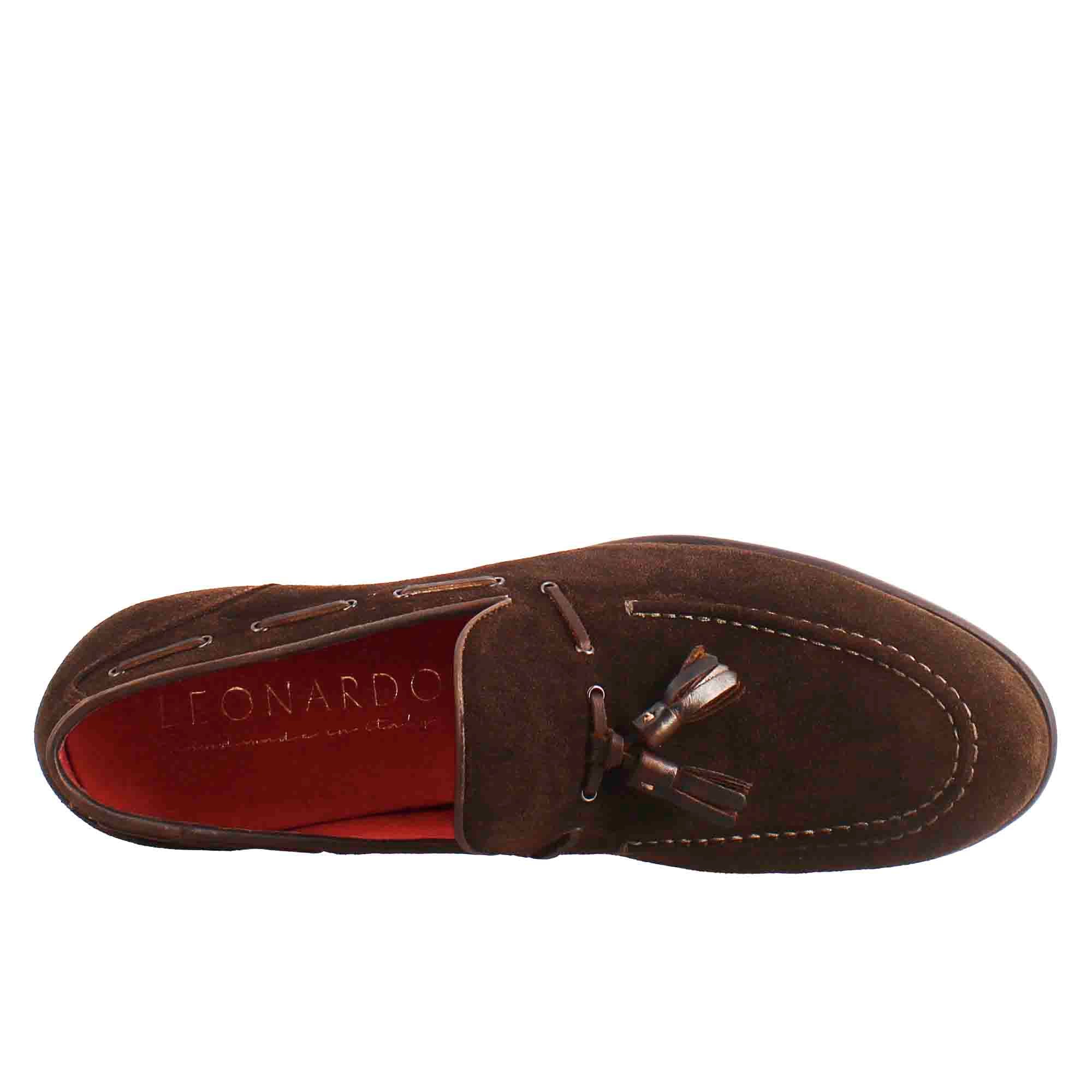 Mocassino con nappine da uomo in pelle scamosciata colore marrone scuro - Image 5