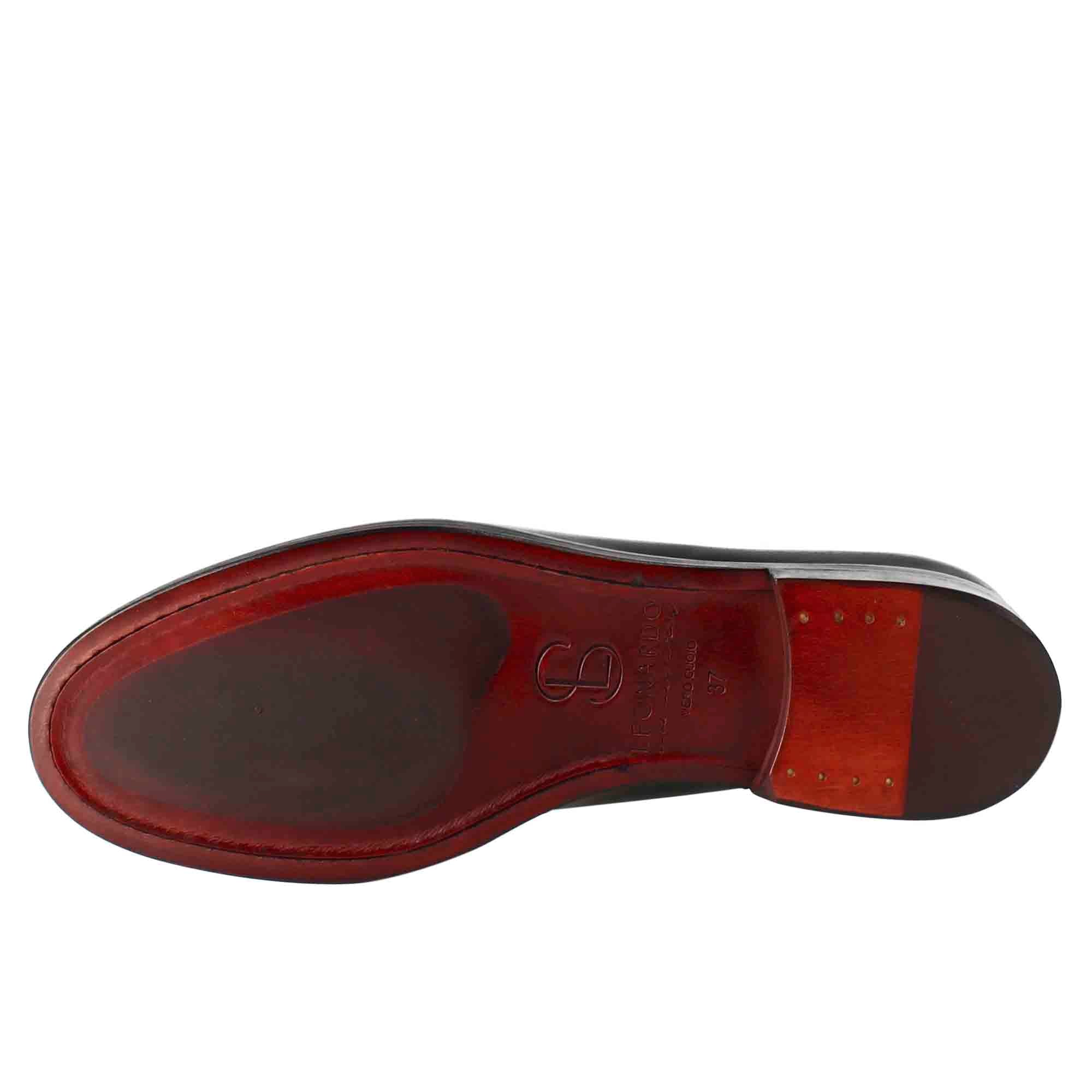 Mocassino da donna in pelle colore nero con fibbia - Image 6