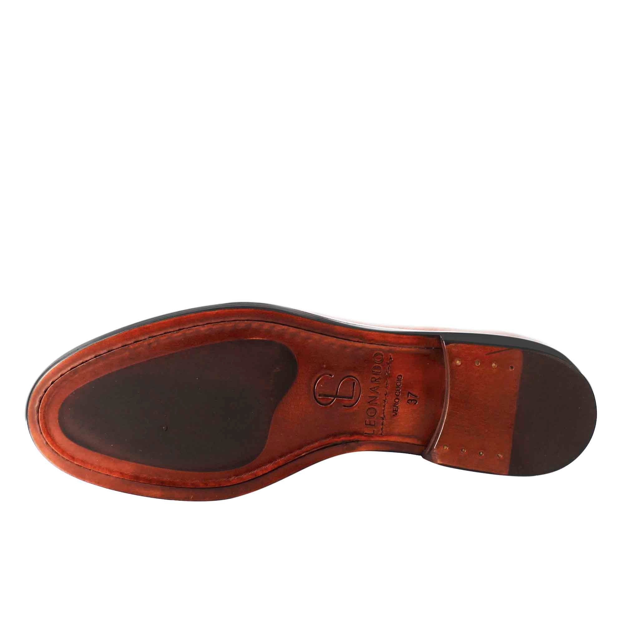 Mocassino da donna in pelle colore rosso con fibbia - Image 6