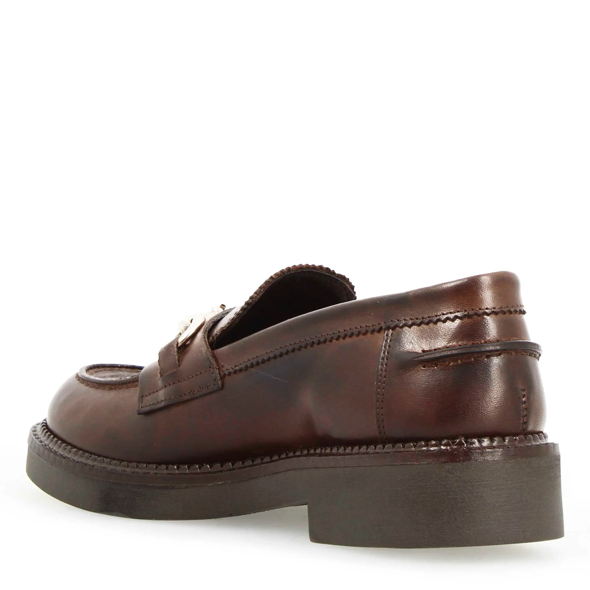 Mocassino da donna fondo robusto in pelle marrone scuro con fibbia - Image 6