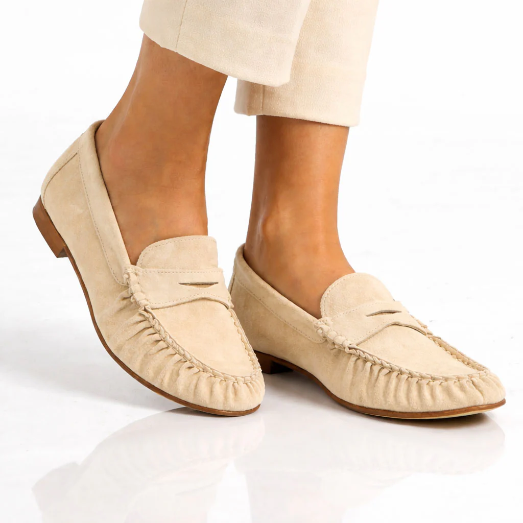 Mocassino da donna Moka in camoscio beige - Image 3