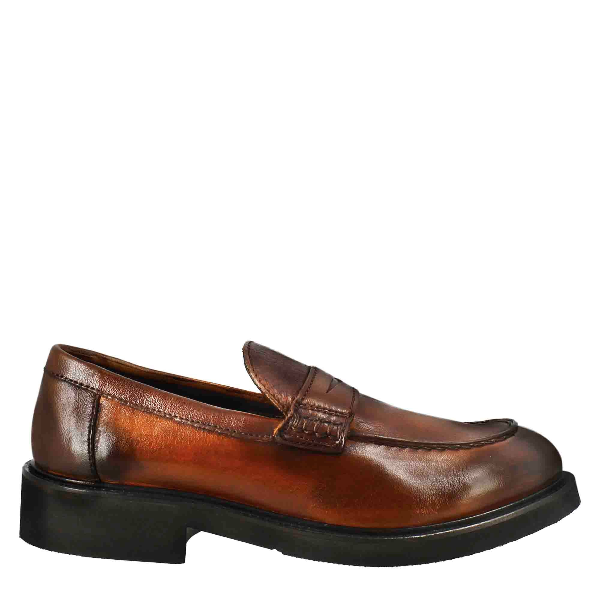Mocassino da donna paupa in pelle lavata colore cuoio scuro - Image 2