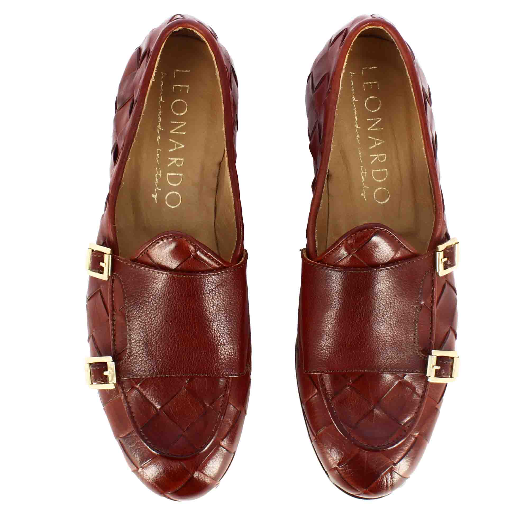 Mocassino da uomo in pelle intrecciata con doppia fibbia colore rosso - Image 6