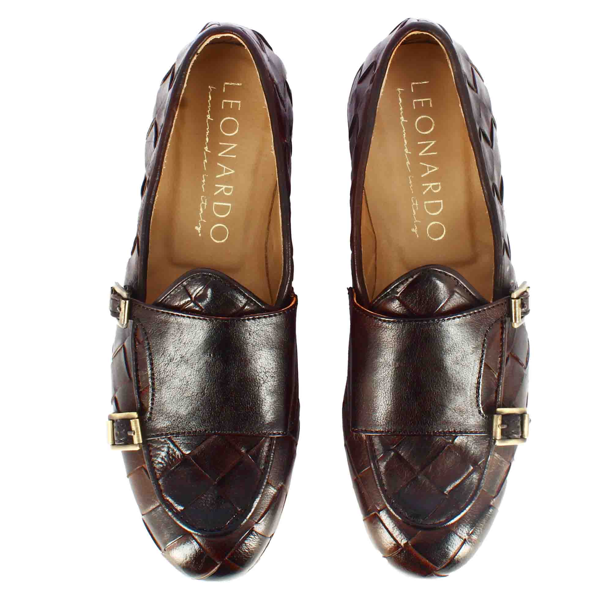 Mocassino marrone scuro con doppia fibbia dorata da uomo in pelle intrecciata - Image 6