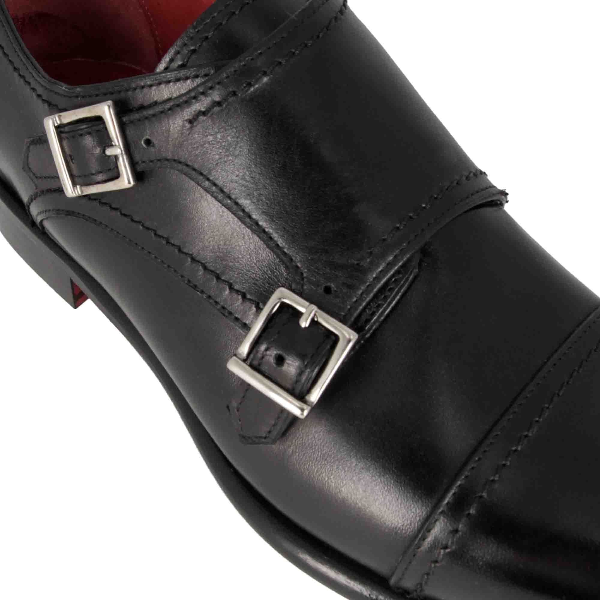 Scarpa con doppia fibbia da uomo in pelle colore nero - Image 4