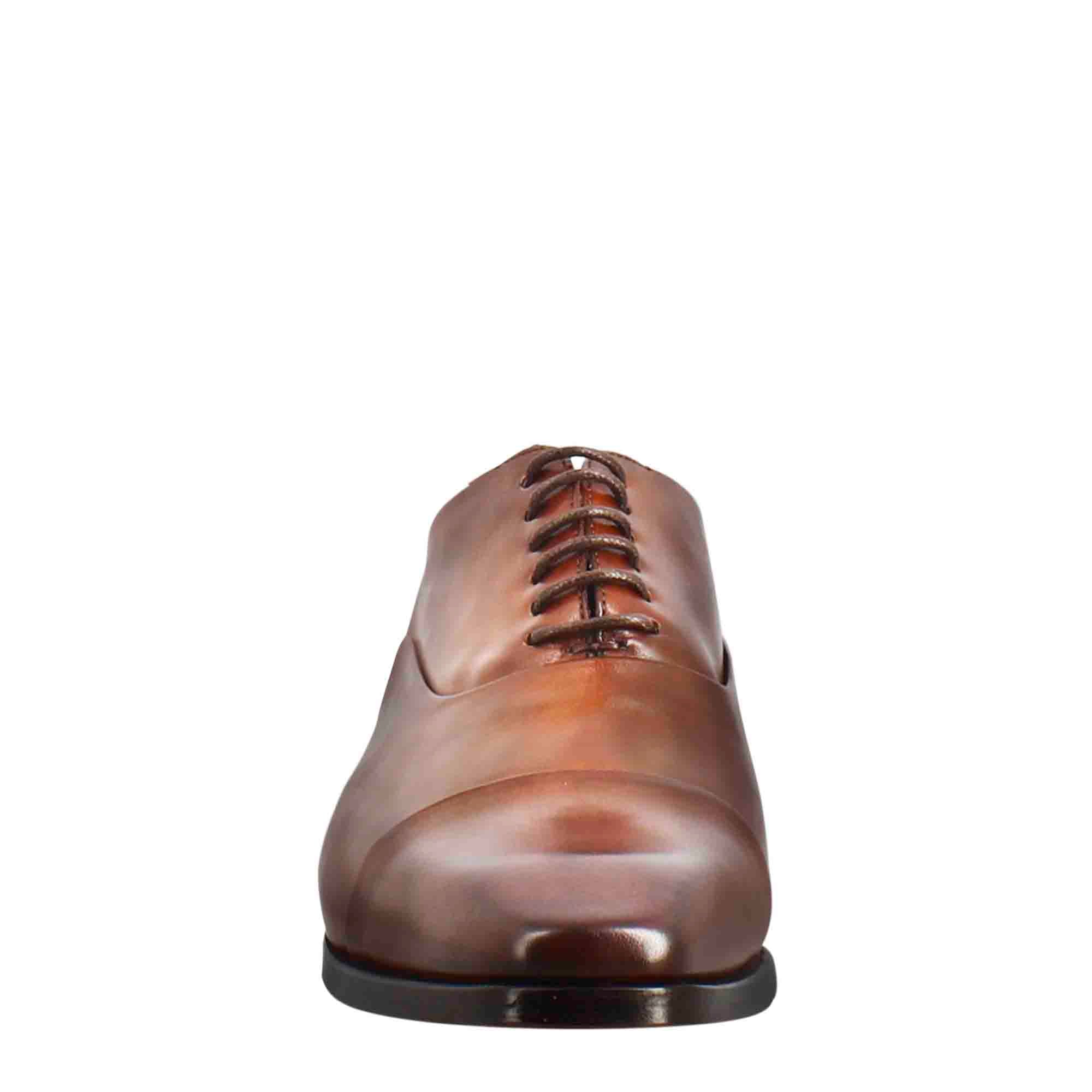 Scarpe francesine con puntale in pelle color brandy - Image 3