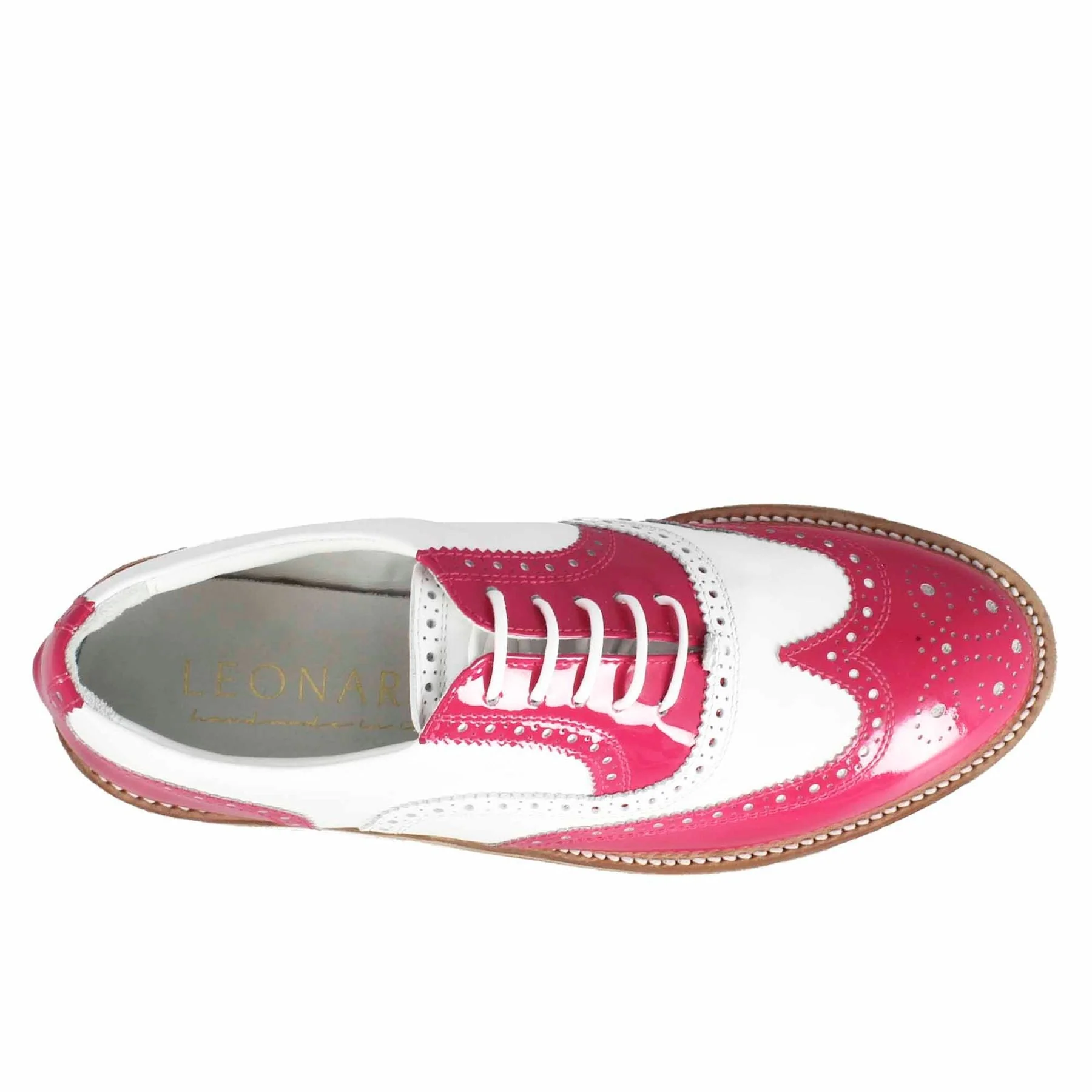 Scarpe golf fatte a mano in pelle lucida colore bianco rosa. - Image 3
