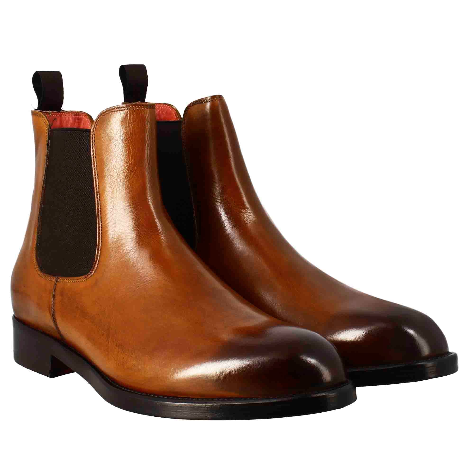 Stivaletto chelsea liscio da uomo in pelle colore marrone chiaro con elastico - Image 6