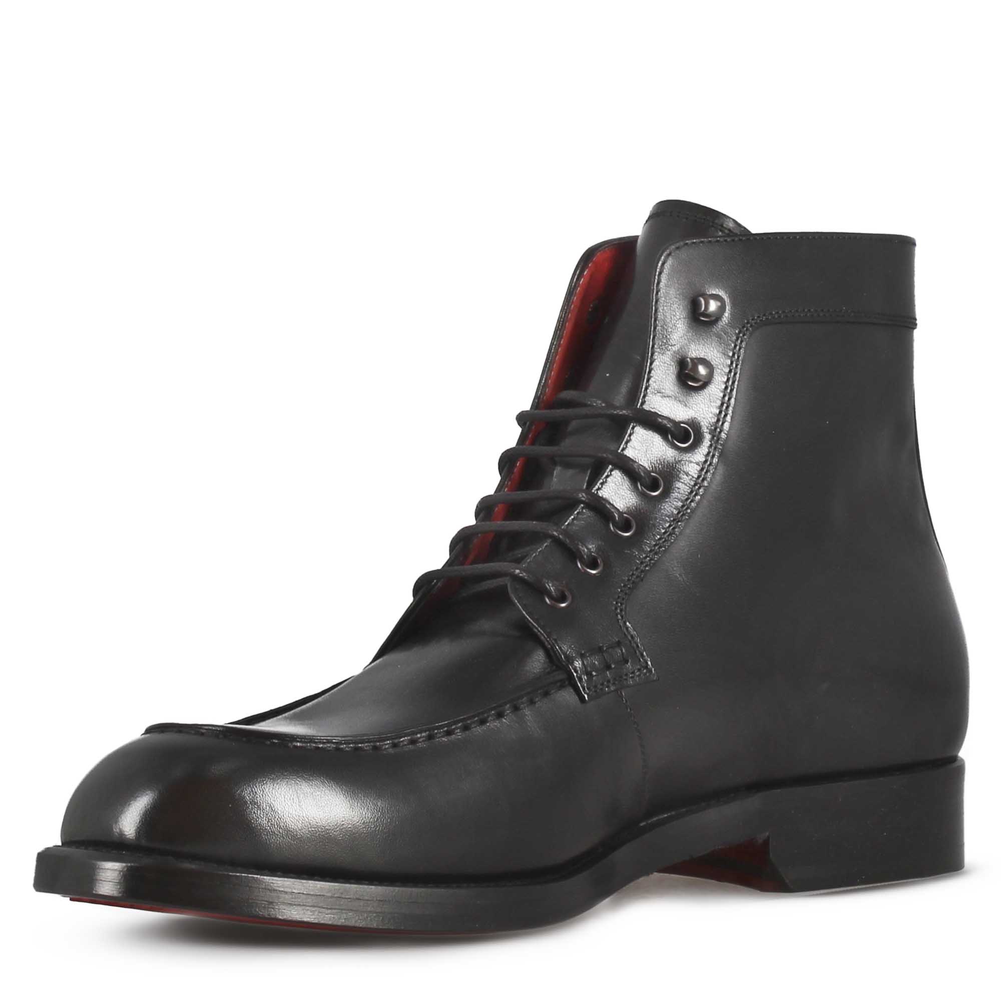 Stivaletto con allacciatura alla caviglia da uomo in pelle liscia colore nero - Image 3