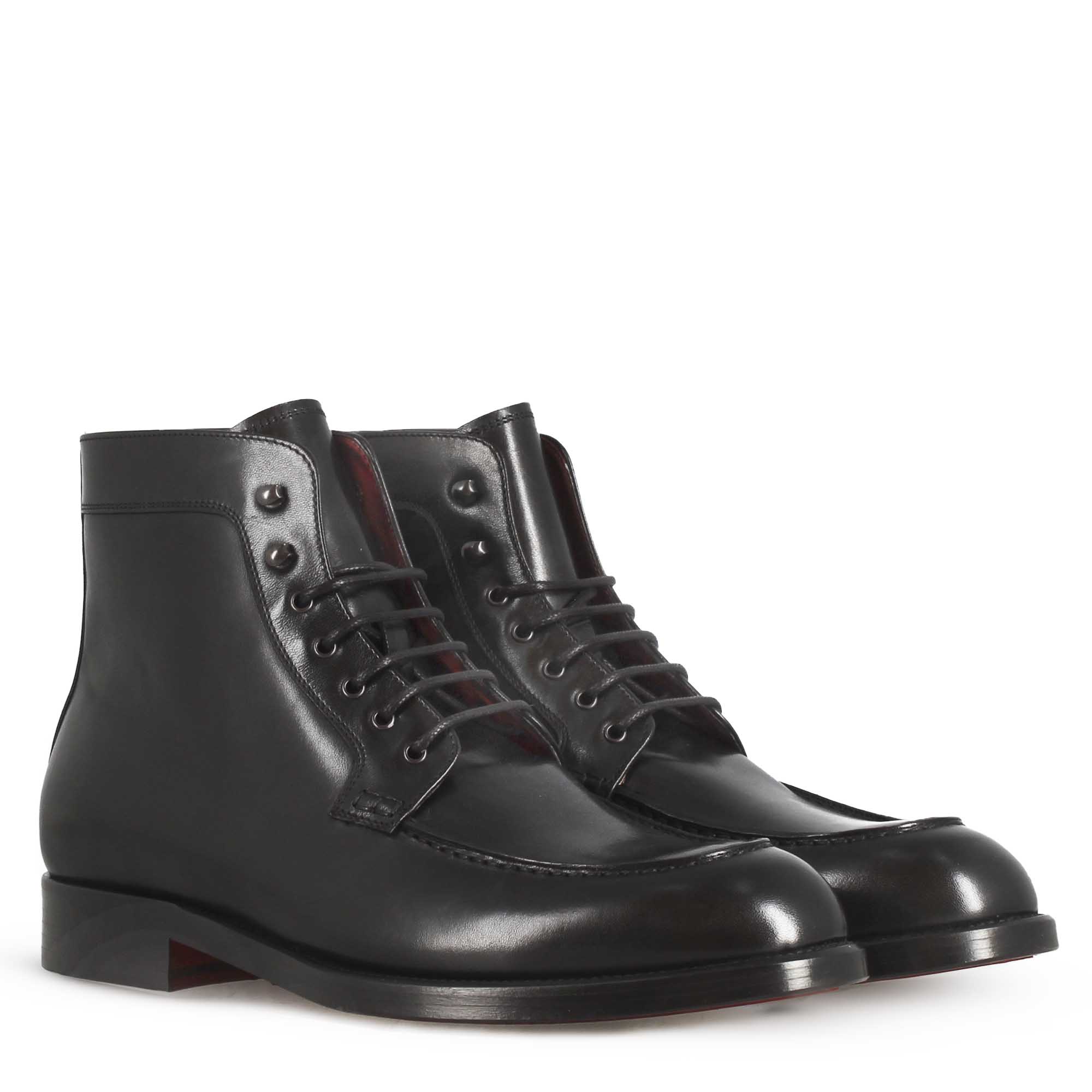Stivaletto con allacciatura alla caviglia da uomo in pelle liscia colore nero - Image 5