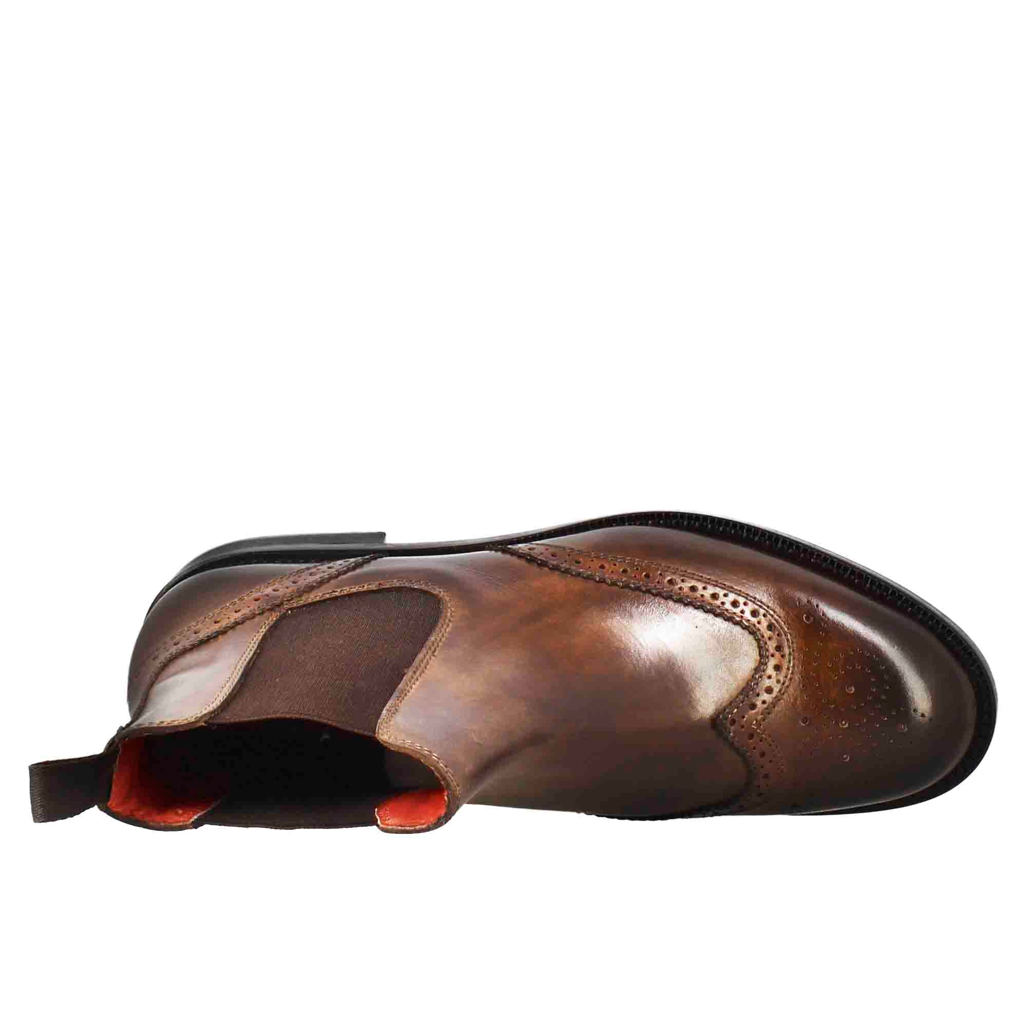 Stivaletto da donna chelsea con dettagli brogue in pelle marrone scuro - Image 5