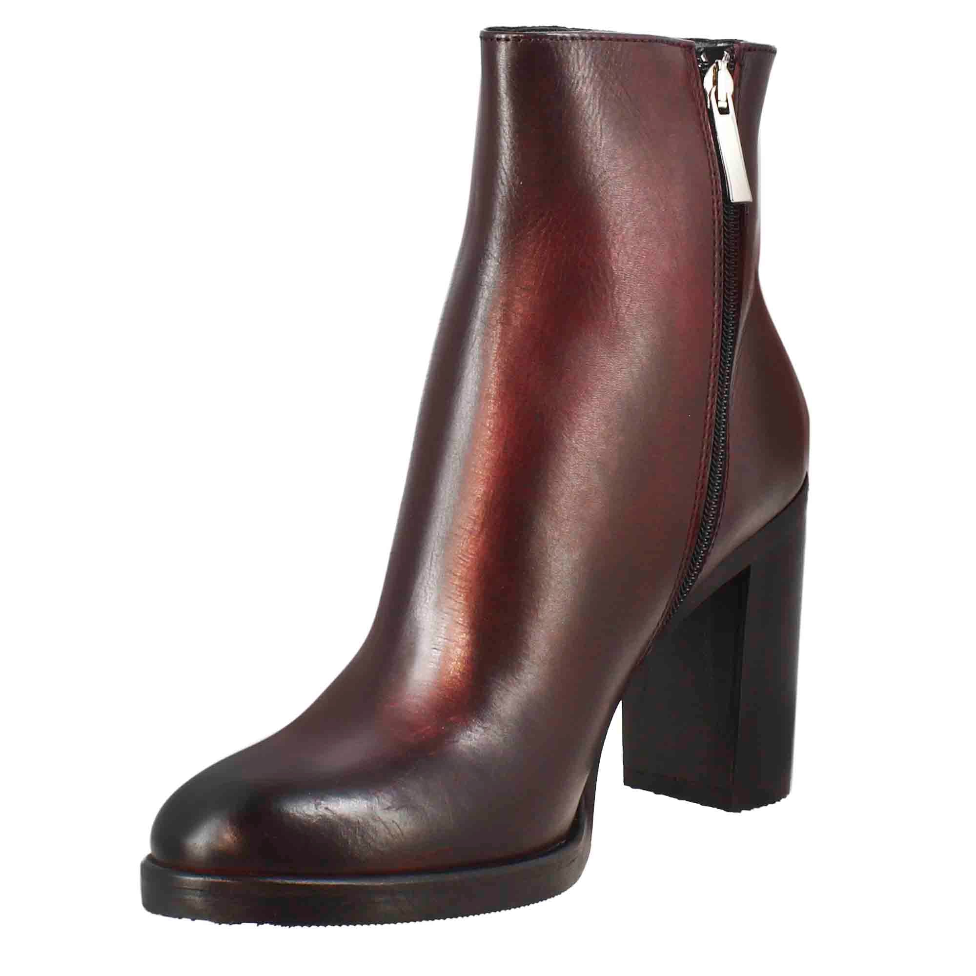 Stivaletto da donna liscio con tacco alto in pelle bordeaux - Image 4
