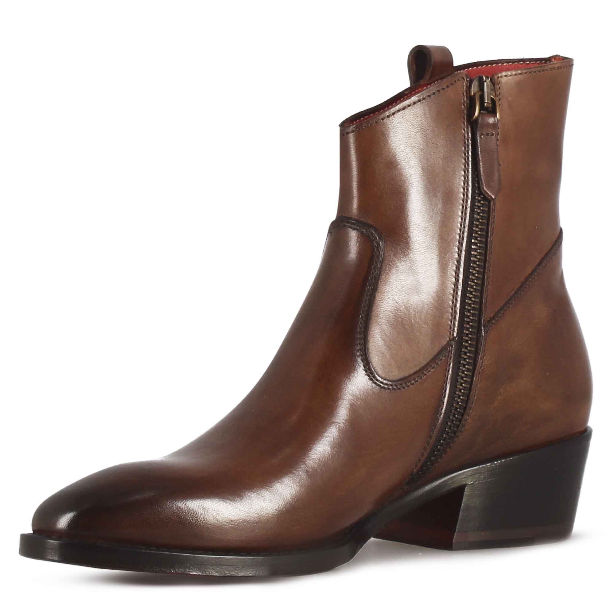 Stivaletto sopra alla caviglia stile texano da donna in pelle colore marrone - Image 3