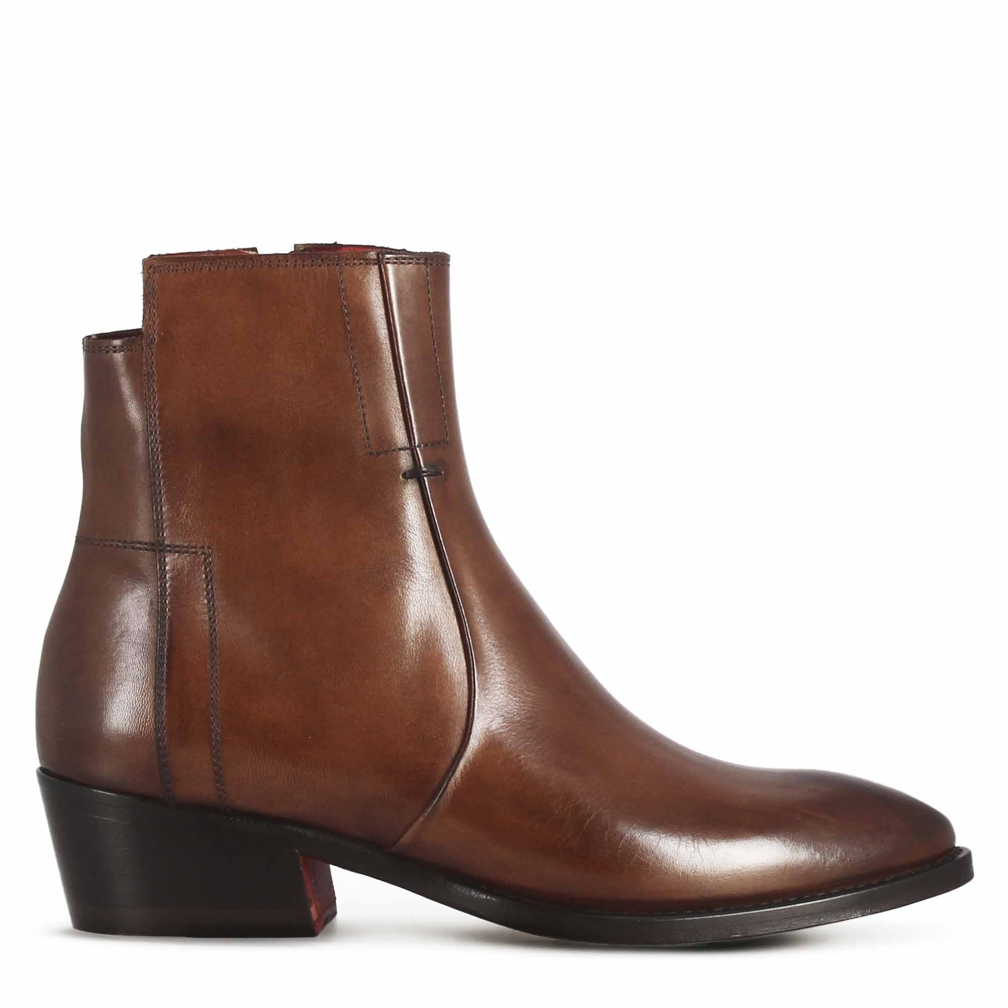 Stivaletto stile texano asimmetrico da donna in pelle colore marrone - Image 2