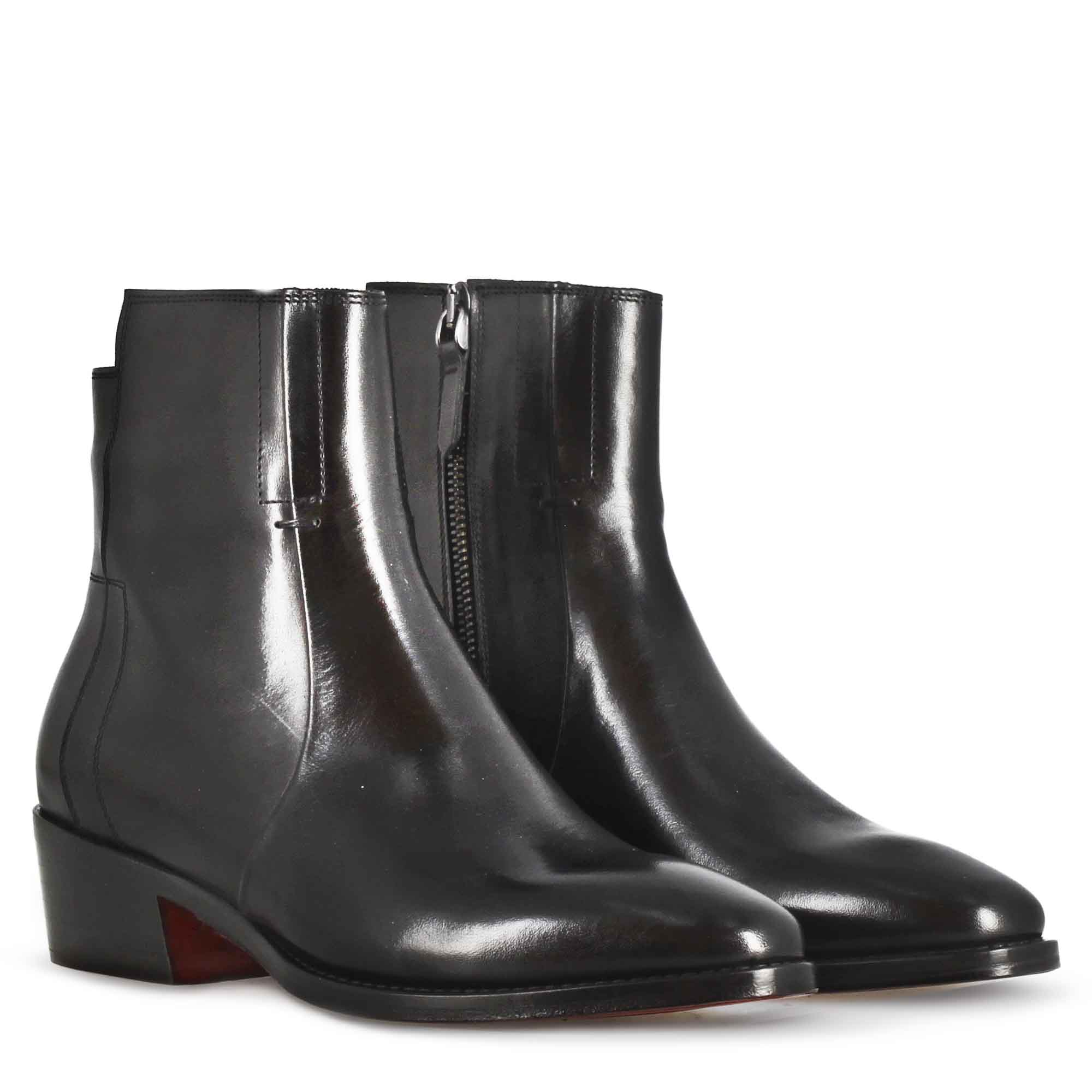 Stivaletto stile texano asimmetrico da donna in pelle colore nero - Image 5