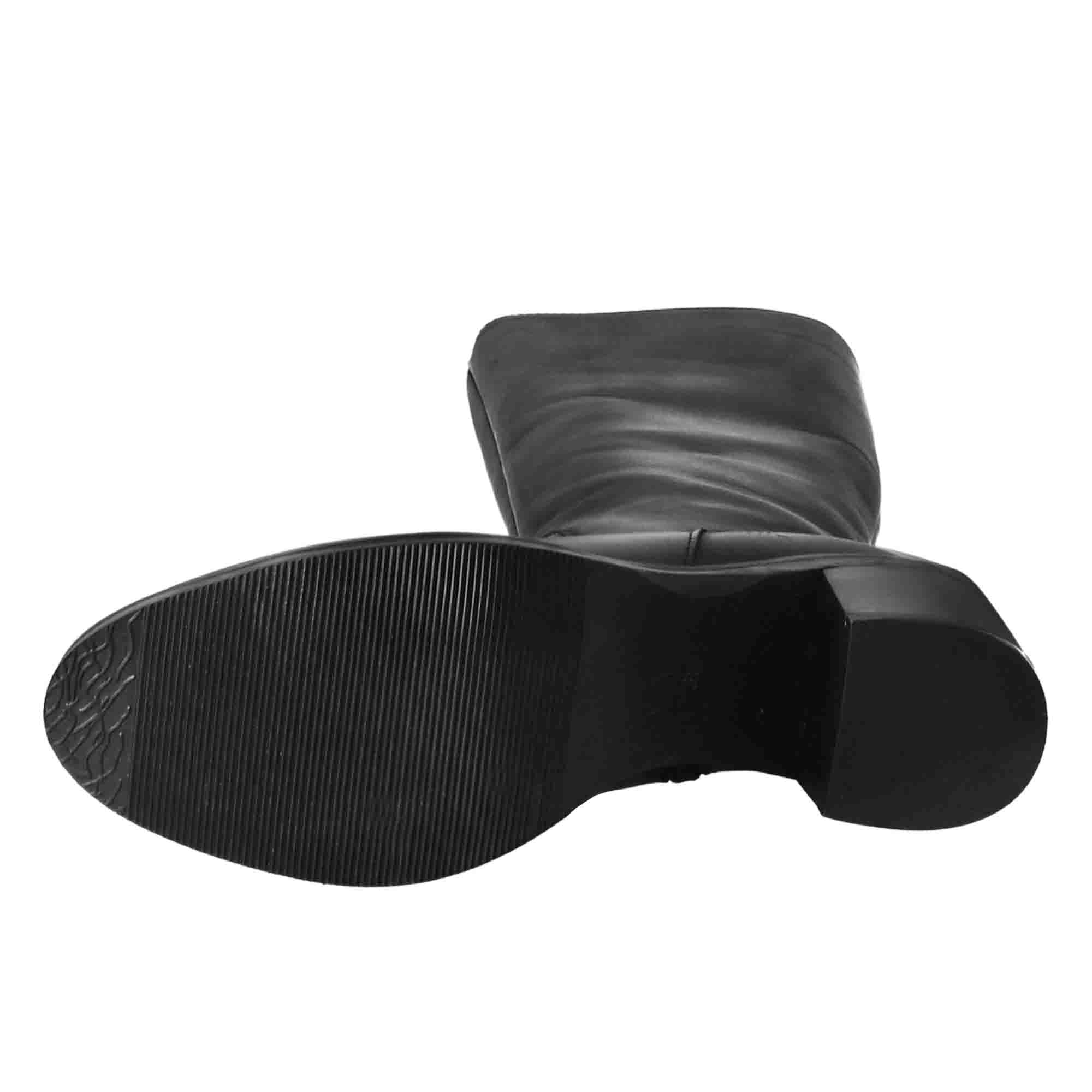 Stivali al ginocchio da donna liscio con tacco medio in pelle nero - Image 6